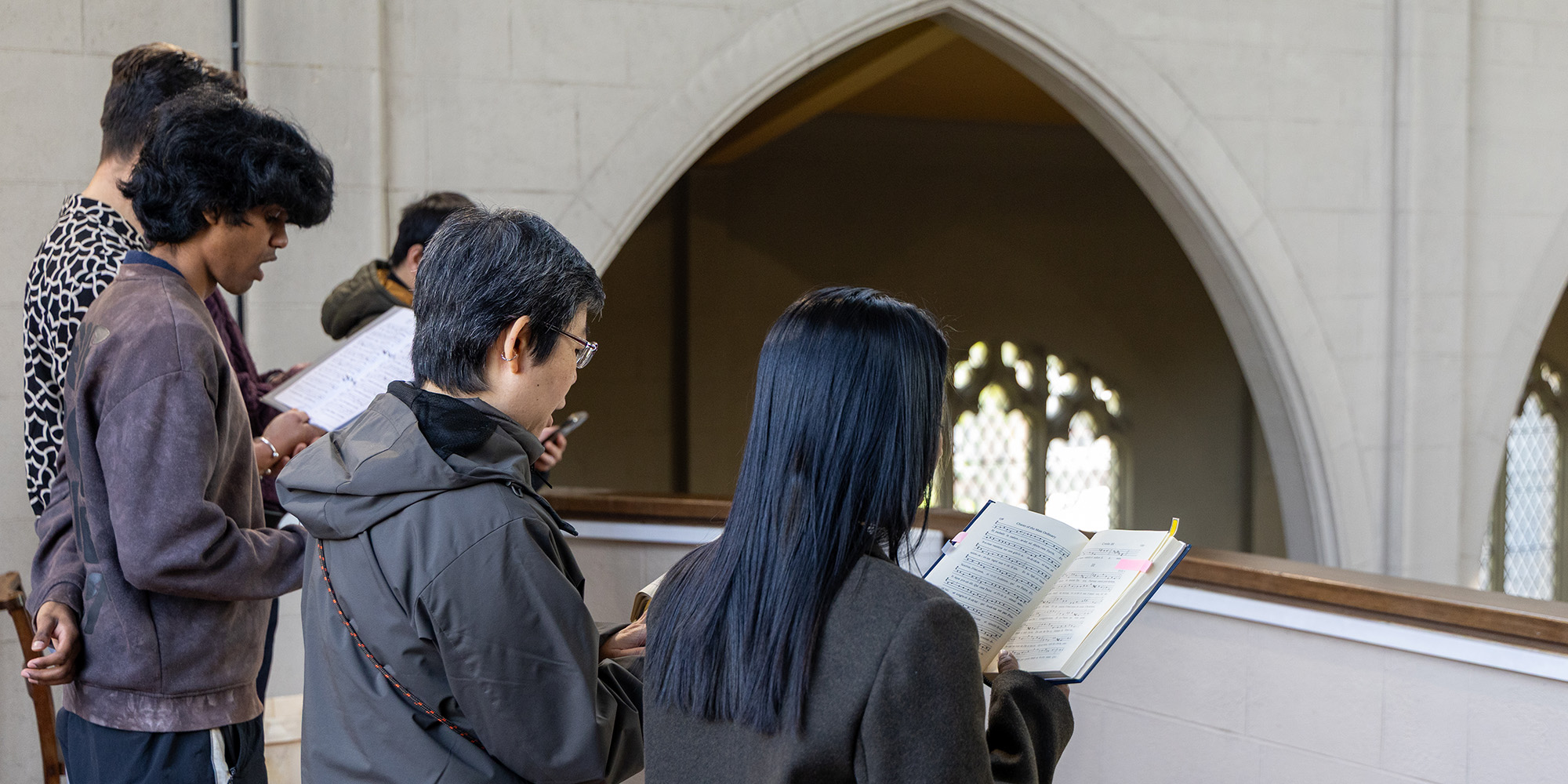 Choir and organist